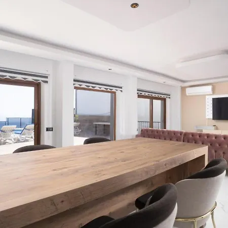 5 Bedroom - 5541 Kalkan