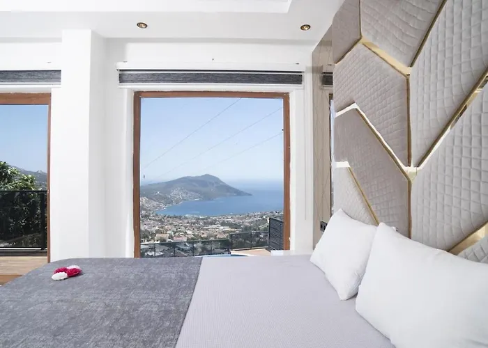 5 Bedroom - 5541 Vila Kalkan