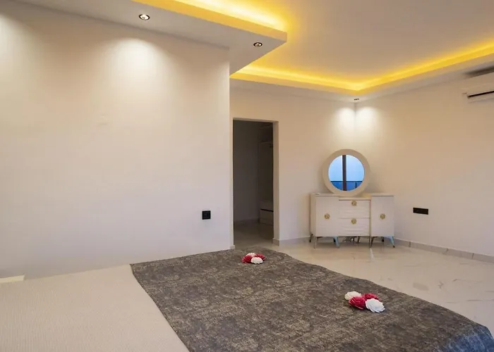 Vila 5 Bedroom - 5541