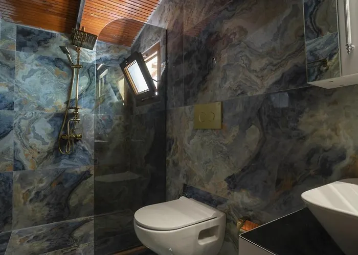 5 Bedroom - 5541 Kalkan