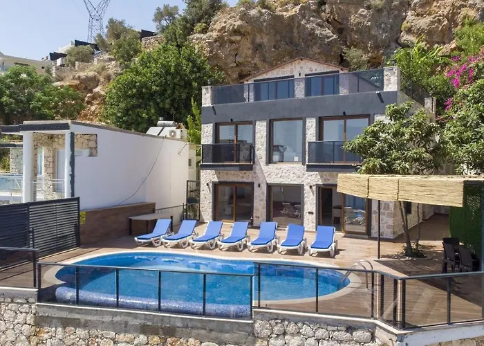 5 Bedroom - 5541 Vila