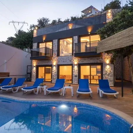 5 Bedroom - 5541 * Καλκάν