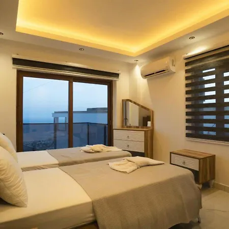 5 Bedroom - 5541