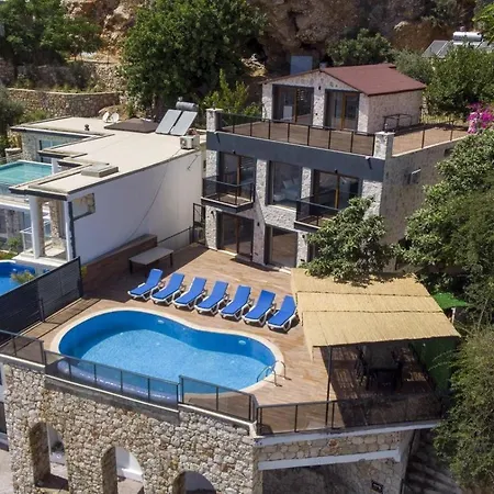 5 Bedroom - 5541 * קלקן